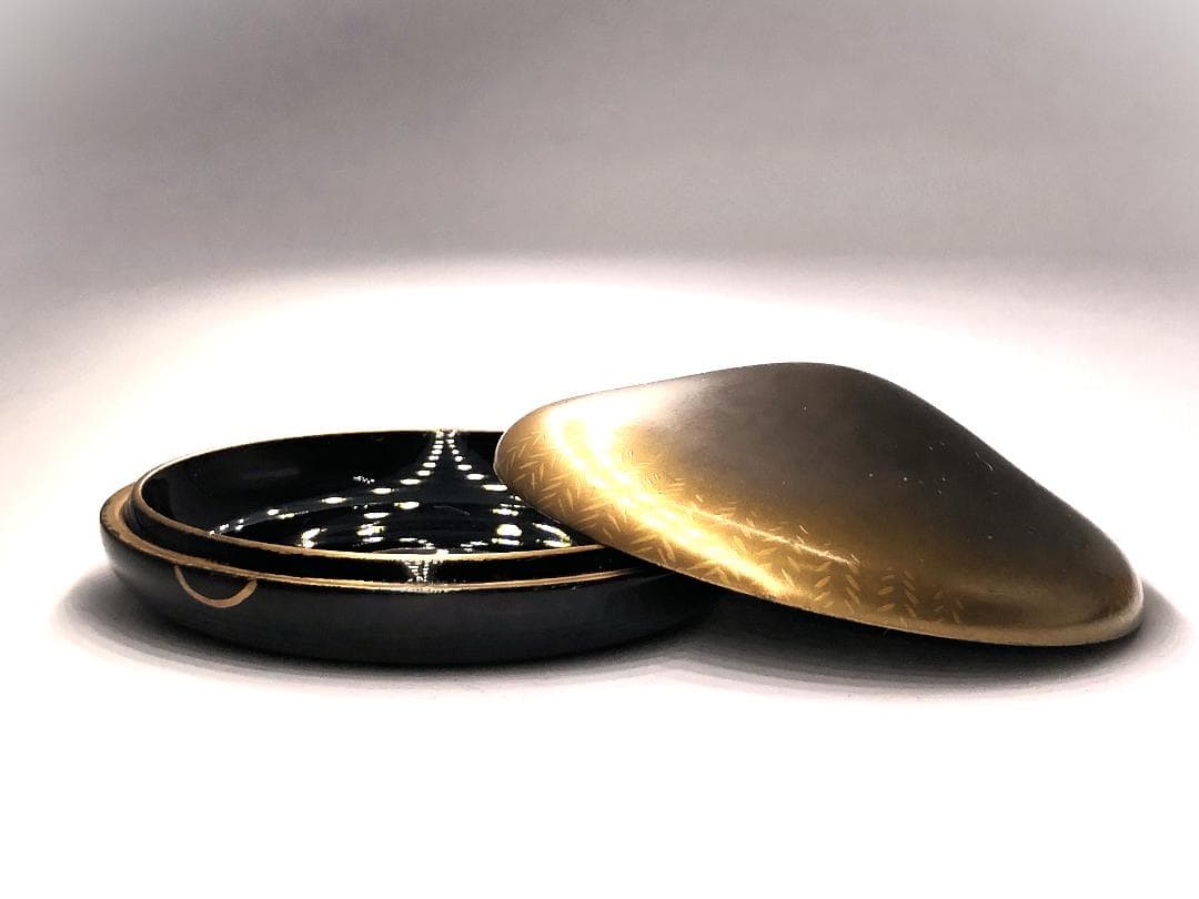 【 本漆塗 陣笠香合/合子 】　時代品　桐箱付き