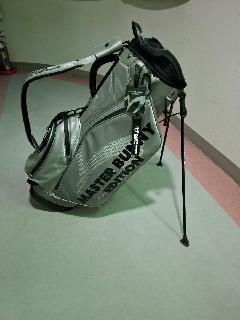 MASTER BUNNY EDITION キャディバッグ 　値下げしました