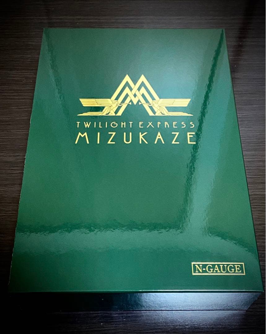 【特別企画品】KATO 10-1570 87系 瑞風 10両セット　(試走のみ)