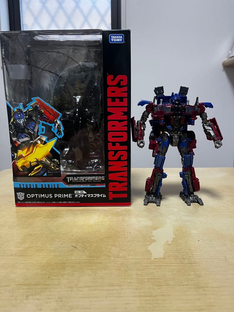 タカラトミー トランスフォーマー スタジオシリーズ オプティマスプライム