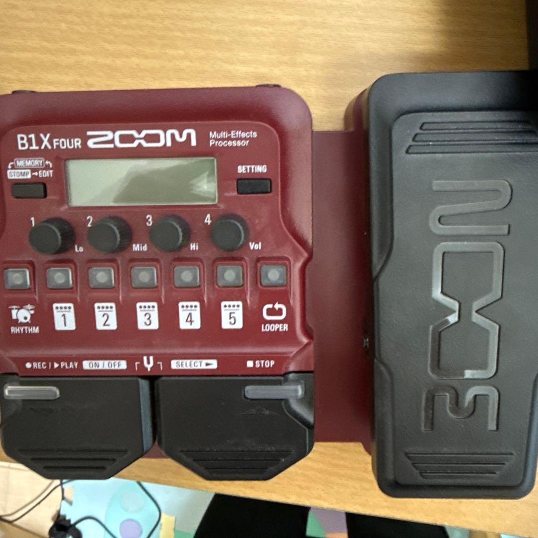 Zoom b1X four 公式アダプター付き