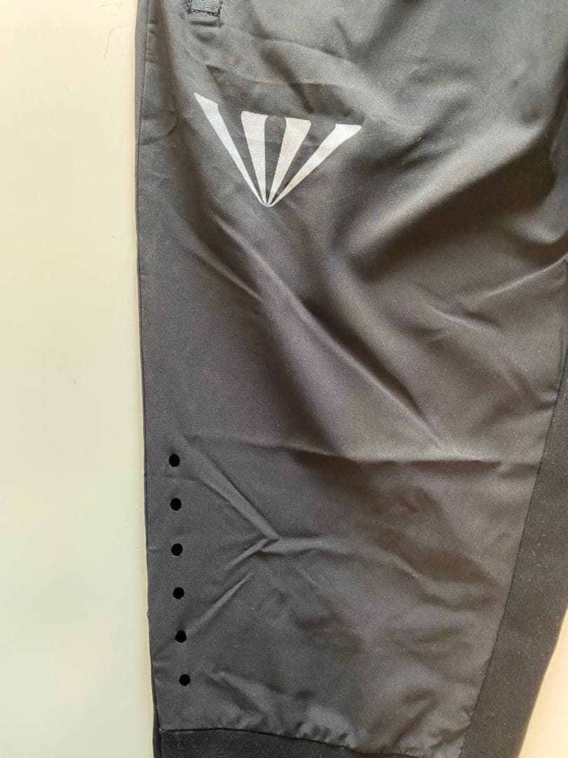 【新品未使用】 JINGER ランニングパンツ ブラックSサイズ