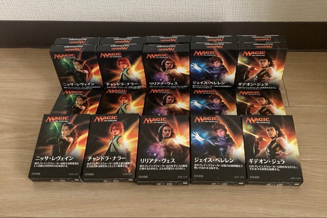 【新品・未開封】マジックザギャザリング　内なる灯の目覚め　構築済デッキ