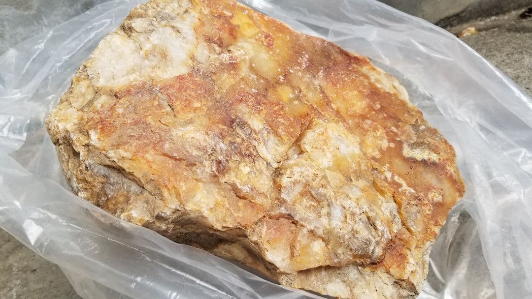 希少原石　石英　クオーツ　天然石 特大　アート