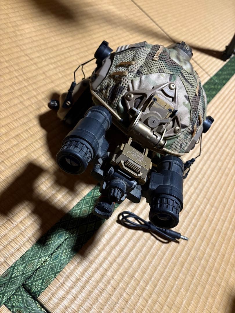 FMA製ヘルメット ダミーナイトビジョン＆ヘッドセット