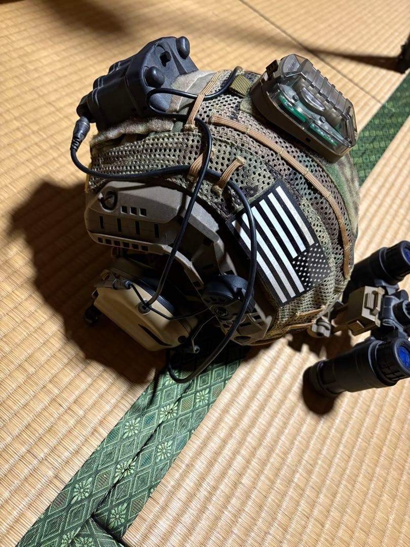 FMA製ヘルメット ダミーナイトビジョン＆ヘッドセット