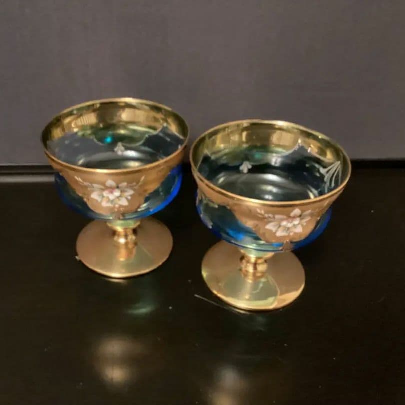 ベネチアングラス　金色とブルーのエレガントなデザインの手描き花柄グラス　⑤⑥