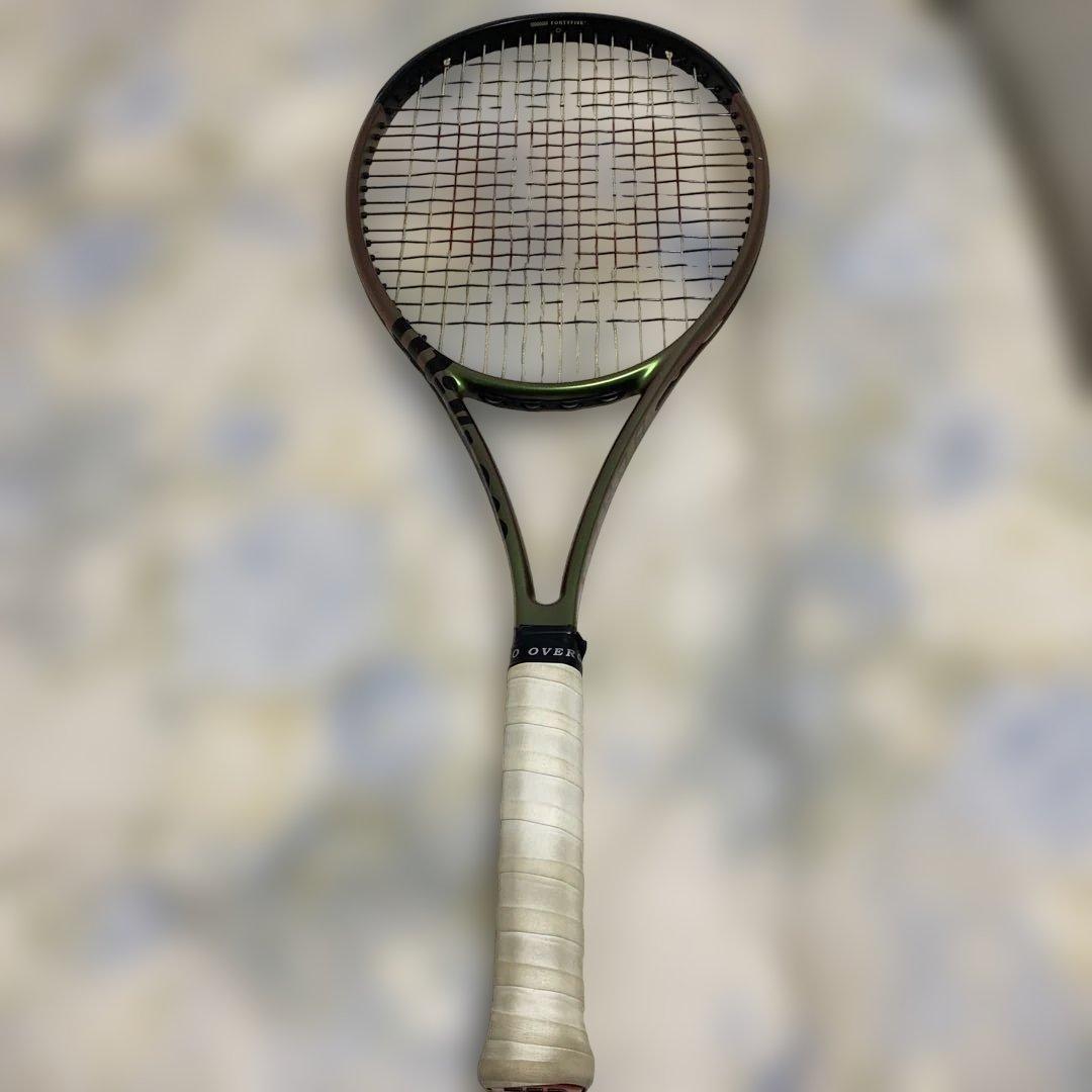 Wilson Blade V8 98 テニスラケット