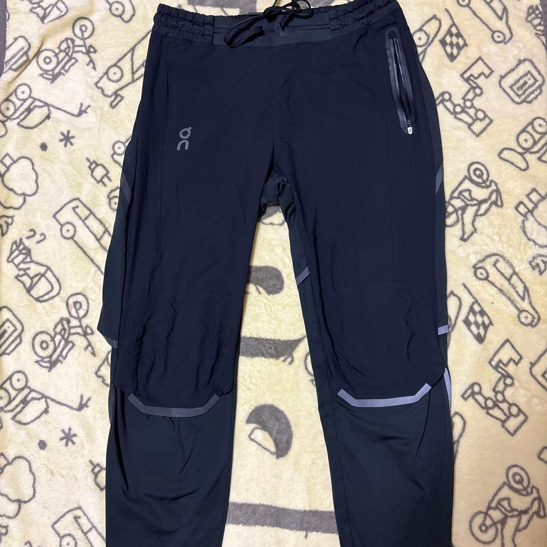 On Running Pants 価格23時に1万4000円に戻します