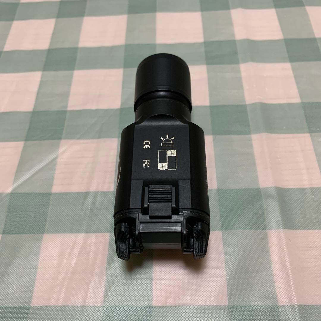 【実物】SureFire x300ウェポンライト