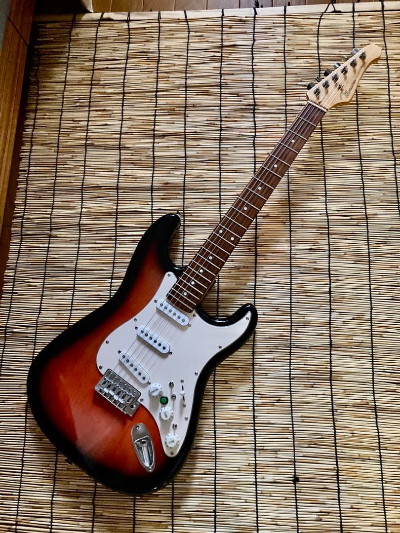 ☆ Carlosmonte　☆ 美品　新機能を追加改造したMavis ST