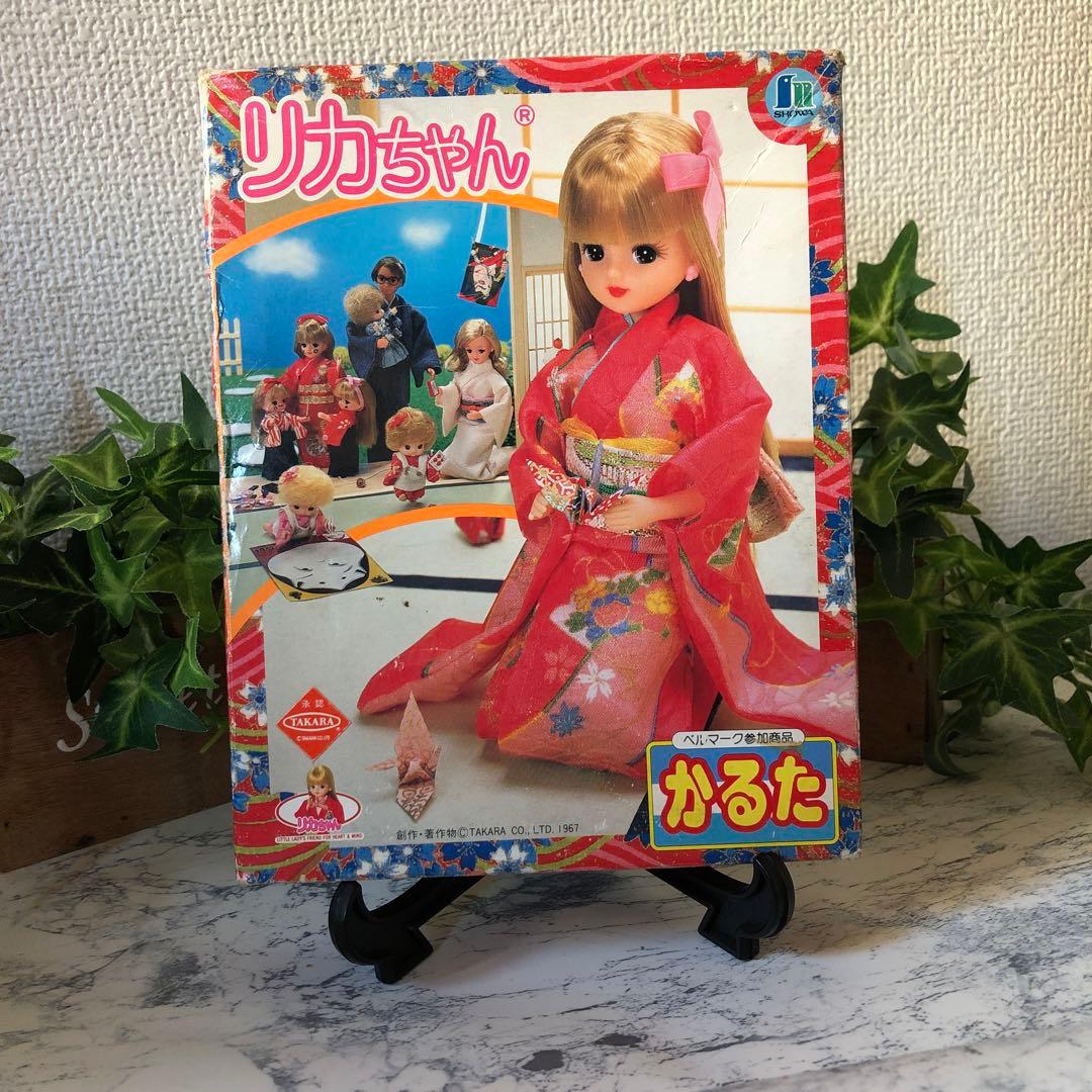 リカちゃんカルタ　現在では、激レア　全て揃って居ます