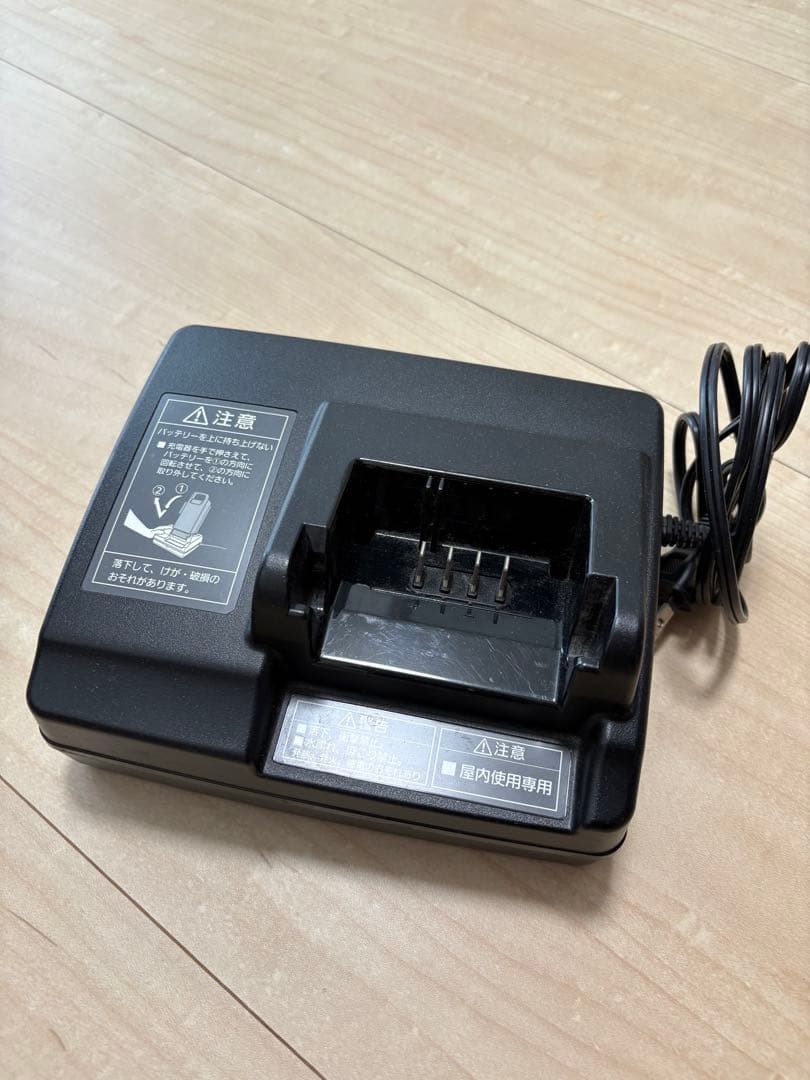 Panasonic 電動自転車用充電器　NKJ069Z1