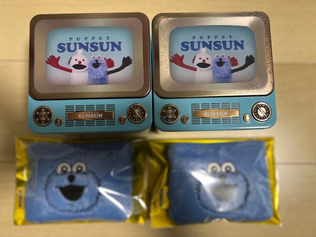 パペットスンスン　レトロテレビ缶　フェイスポーチ(スンスン紙袋付)