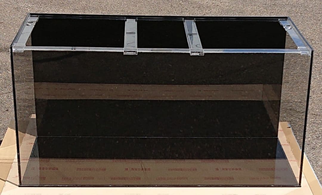 アクリル水槽 W900 D600 H600 二面黒 四面10㍉ 佐川急便発送