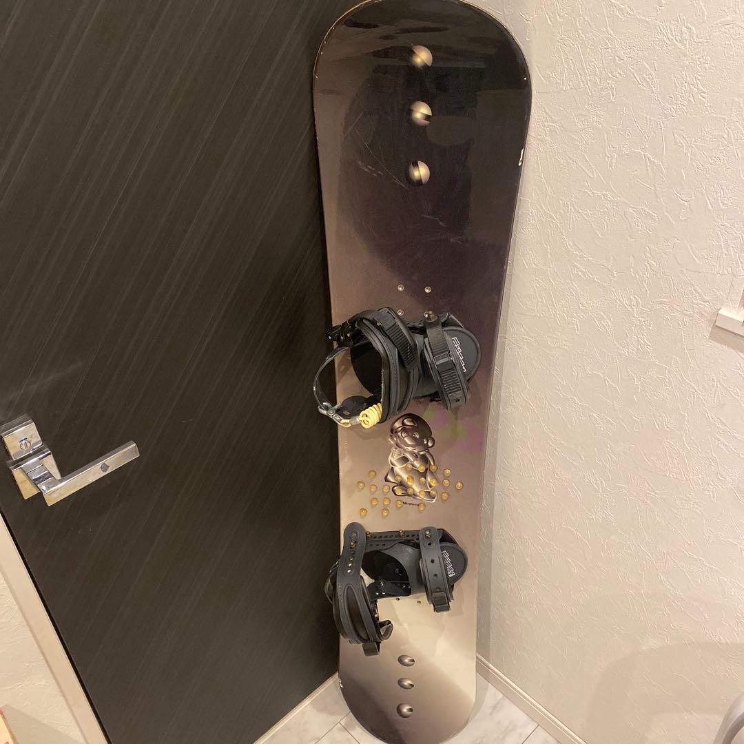 【希少】SUPER MARIO WORLDスーパーマリオのスノーボード板144㎝