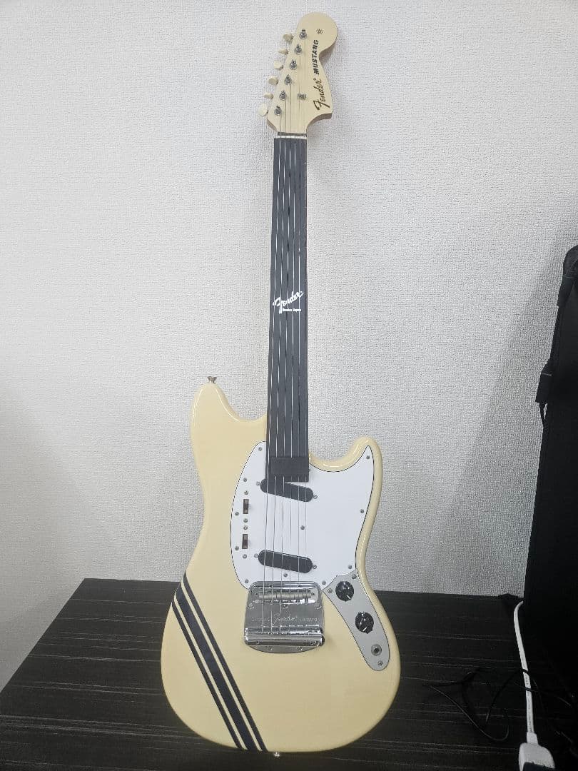 Fender Japan Mustang ギター MG73