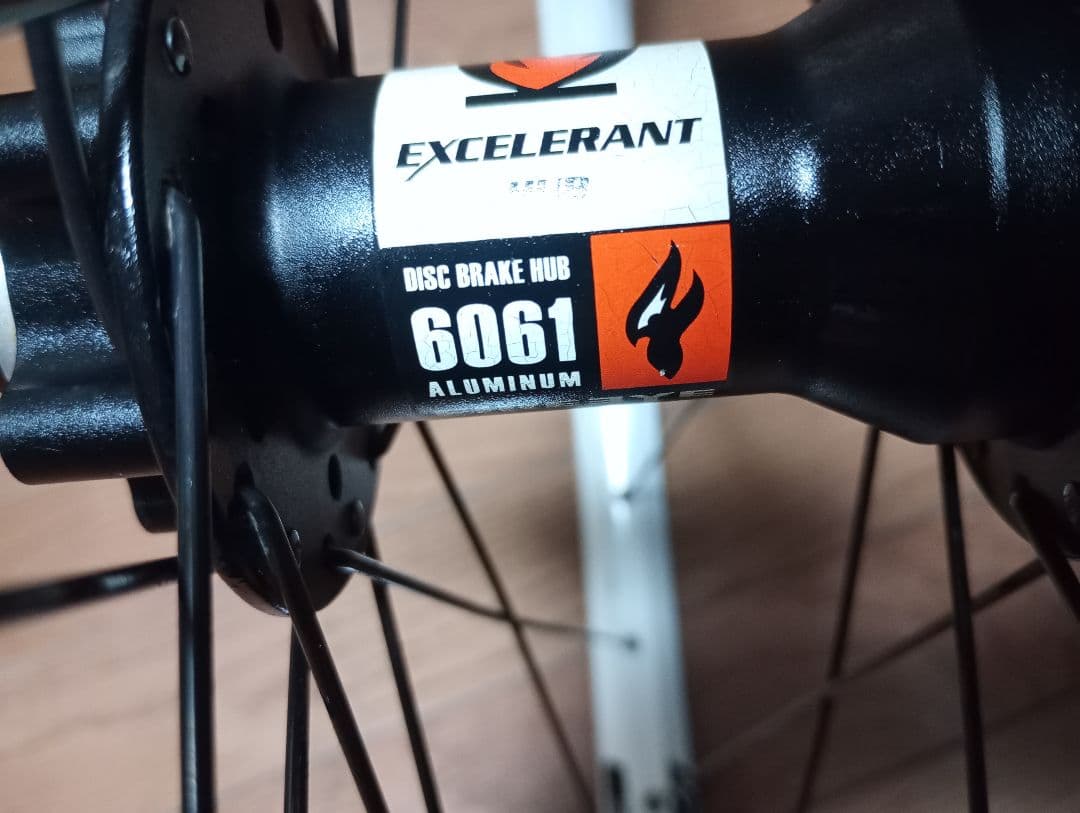 FIRE EYE ハブ ✕ DARTMOOR リム ダートジャンプリアホイール