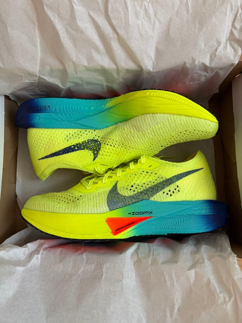 新品未使用　ナイキ　ヴェイパーフライ　ネクスト%３　27.0cm