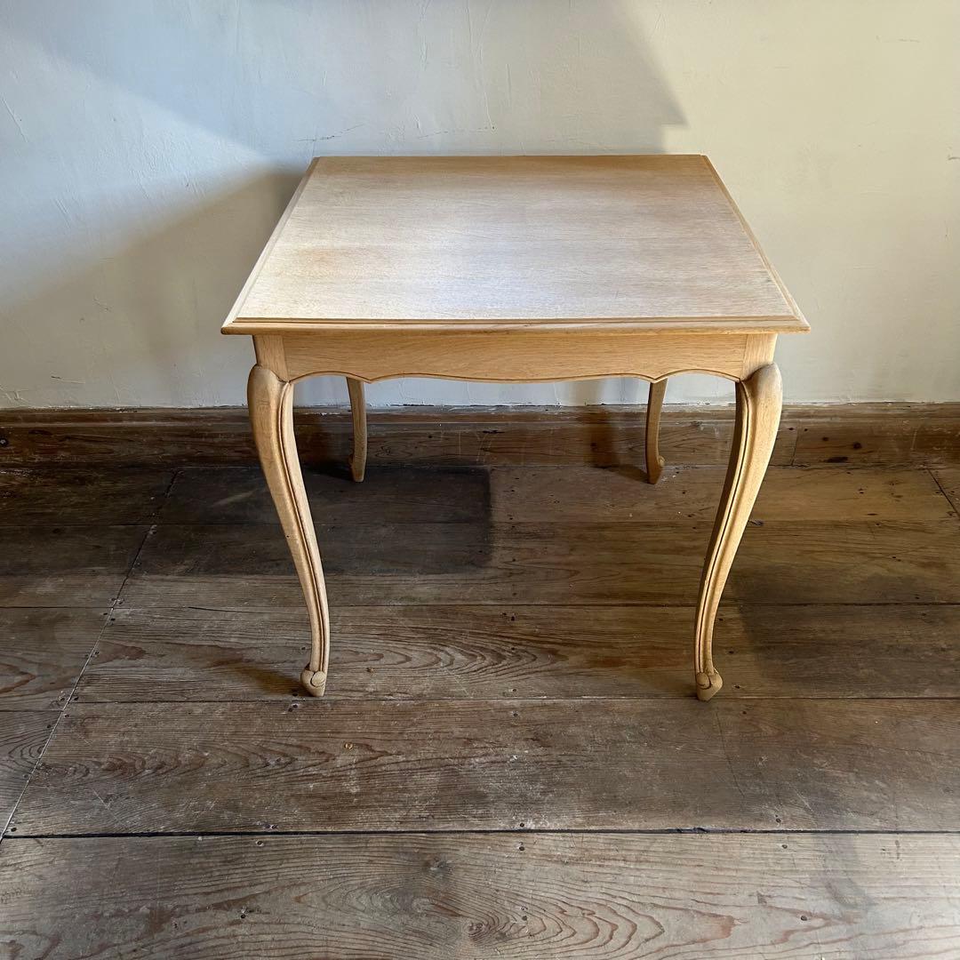 フランスアンティーク　ダイニングテーブル　スクエアテーブル　猫脚　剥離　正方形