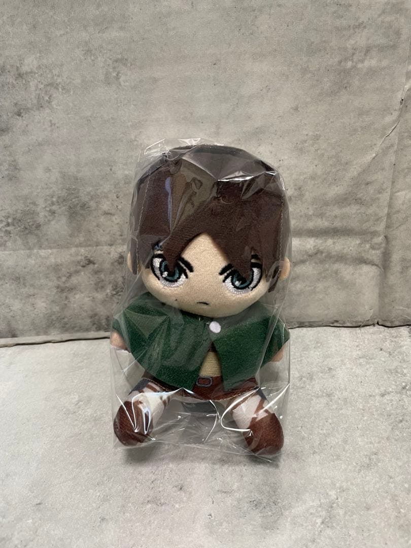 進撃の巨人 お座りぬいぐるみ ミニ　エレン・イェーガー　調査兵団 自由の翼