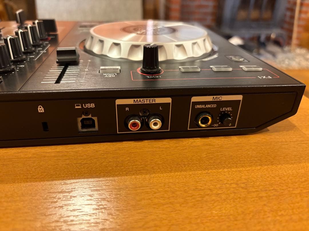 Pioneer DJ DDJ-SB3 本体