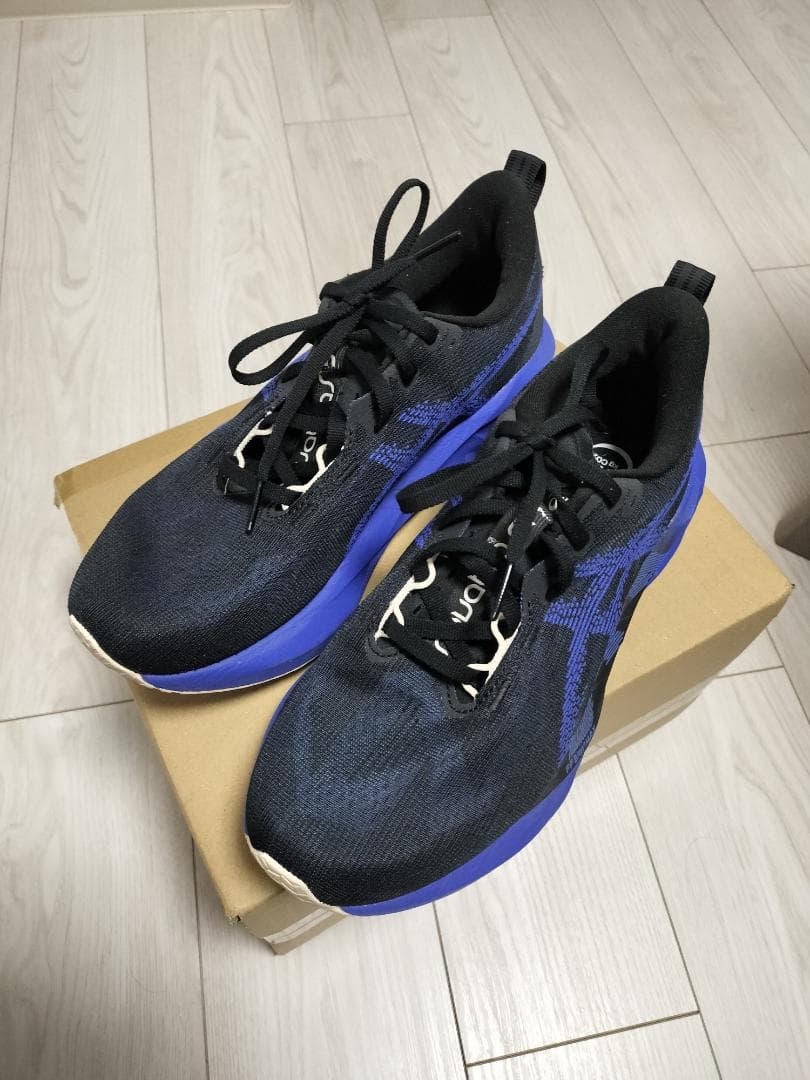 【最新モデル】アシックス ノヴァブラスト5 25.5cm（WIDE）