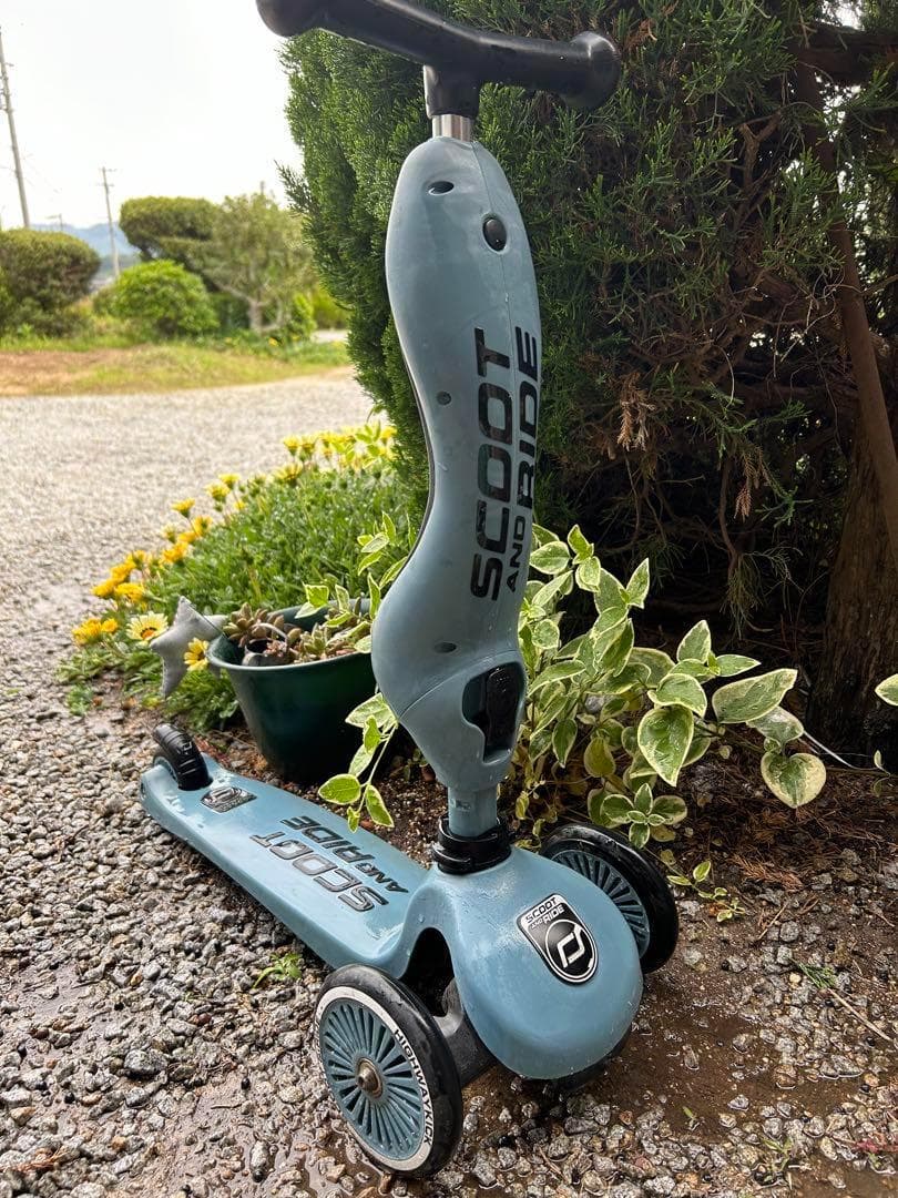 ハイウェイキック スクートアンドライド　キックスクーター おでかけ キッズ