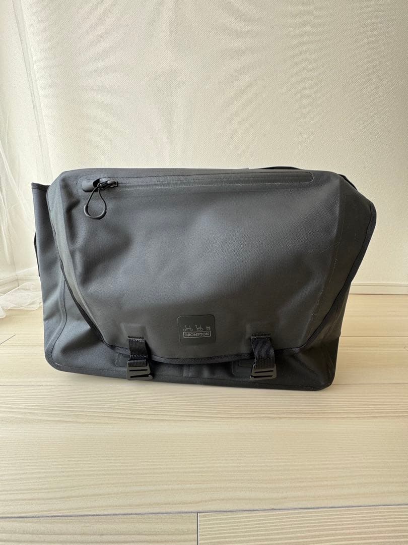 新品未使用　ブロンプトン　防水メッセンジャーバッグ
