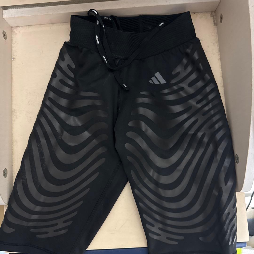 adidas ハーフタイツ　xs
