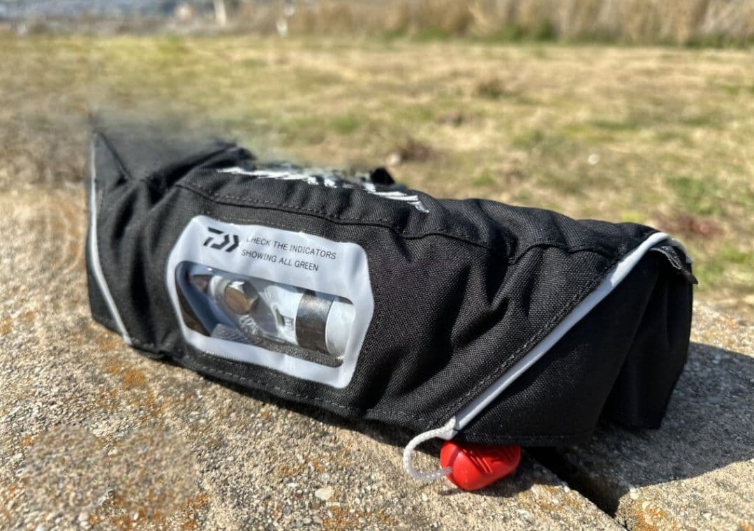 ダイワ　ライフジャケット DEー2222