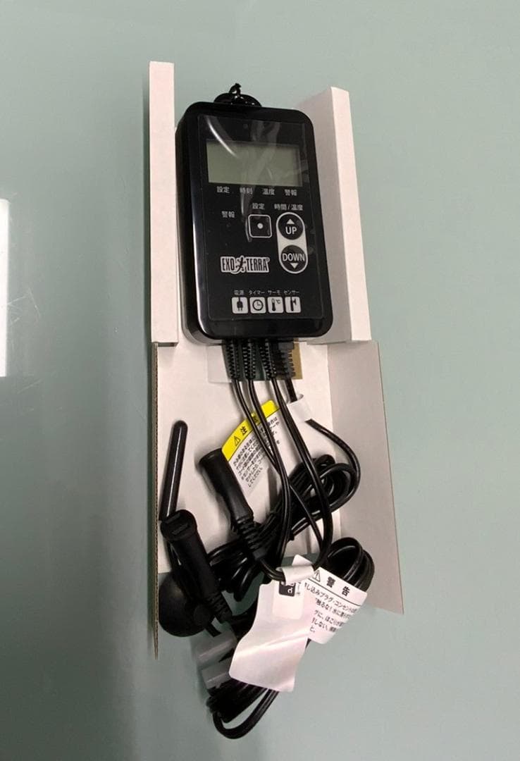 【未使用品】タイマーサーモ　RTT-1　タイマー機能付電子サーモスタット