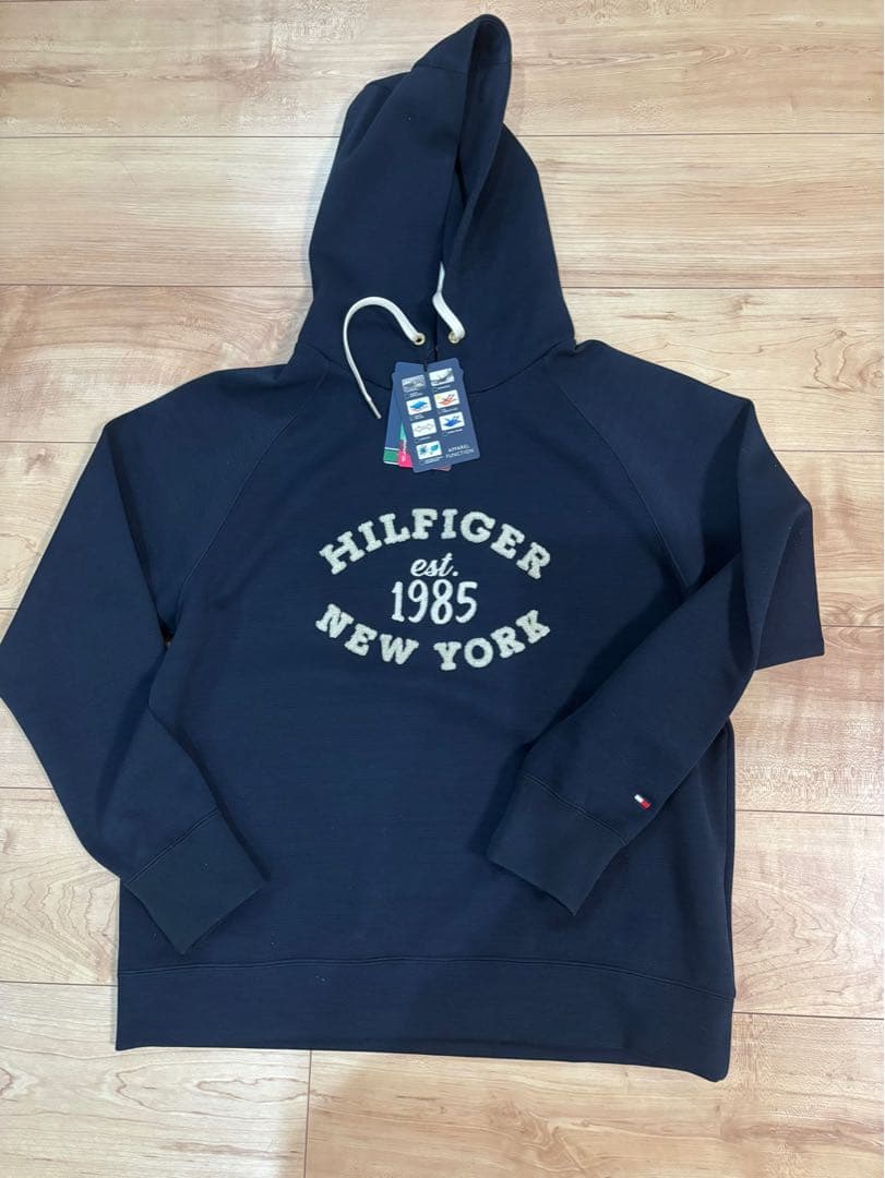  フード付きトレーナー　Mサイズネイビー