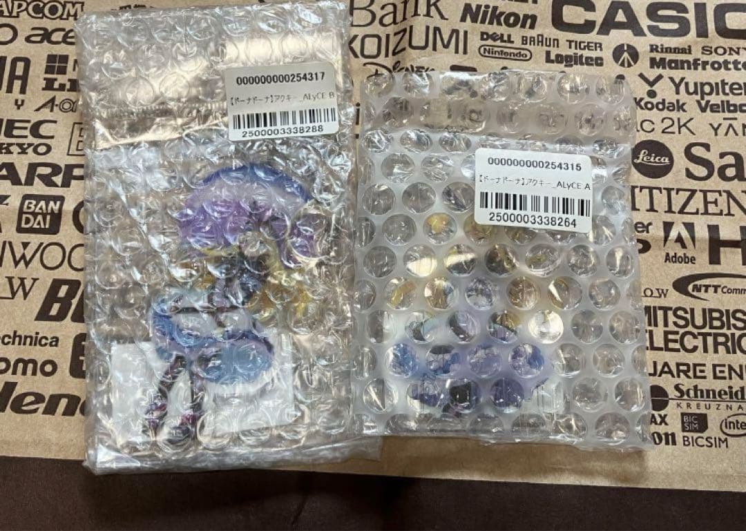 ドーナドーナ 受注生産限定 アクリルキーホルダー　 アリス2種　ヴィレヴァン