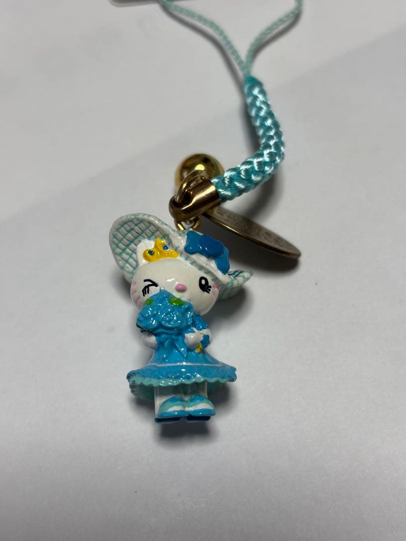d*9様 激レア　USJ限定　ハローキティ根付ストラップ　ブルー