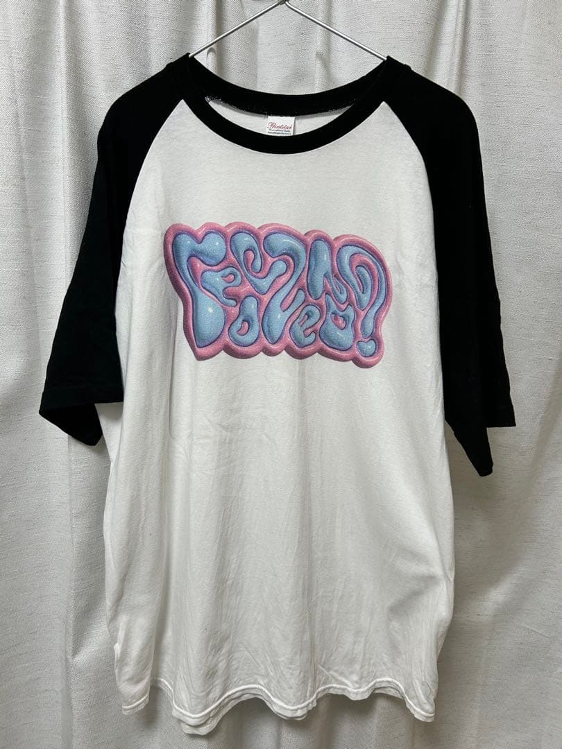 猫背のネイビーセゾン ラグラン Tシャツ