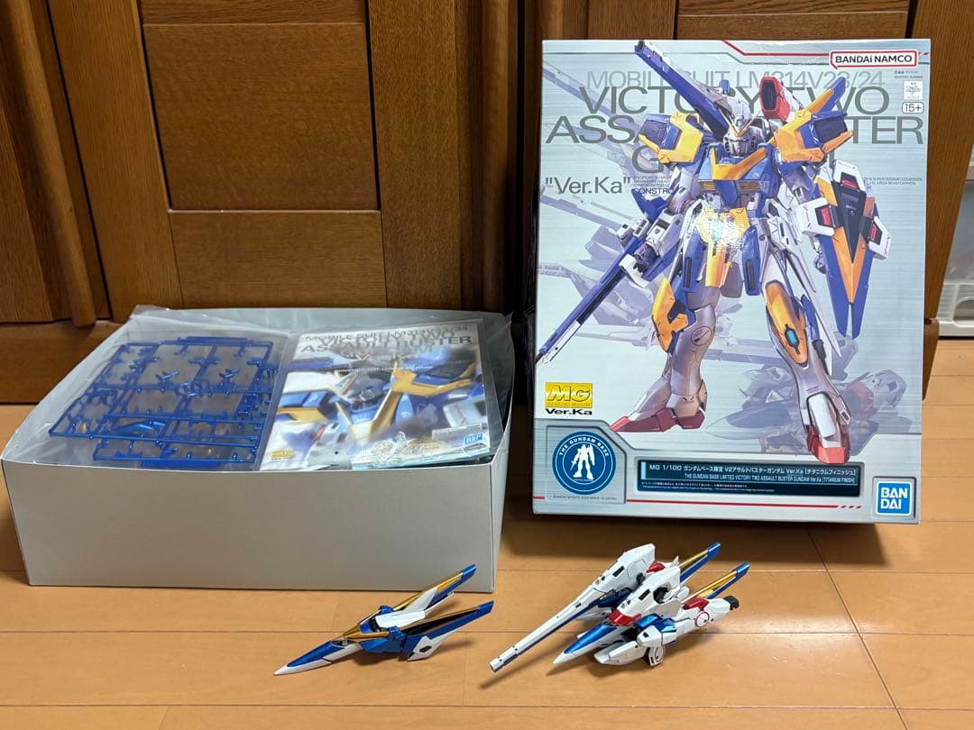 MG V2アサルトバスター Ver.Ka チタニウムF（上半身のみ作成）