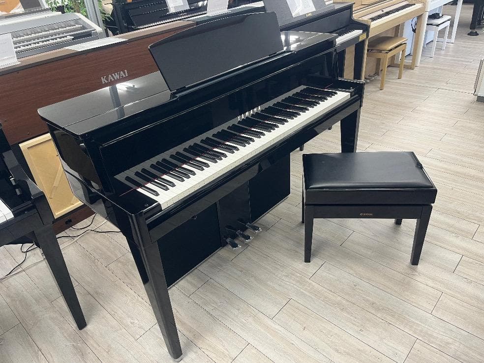 ★81272【電子ピアノ】アバングランド　YAMAHA　N2　11製