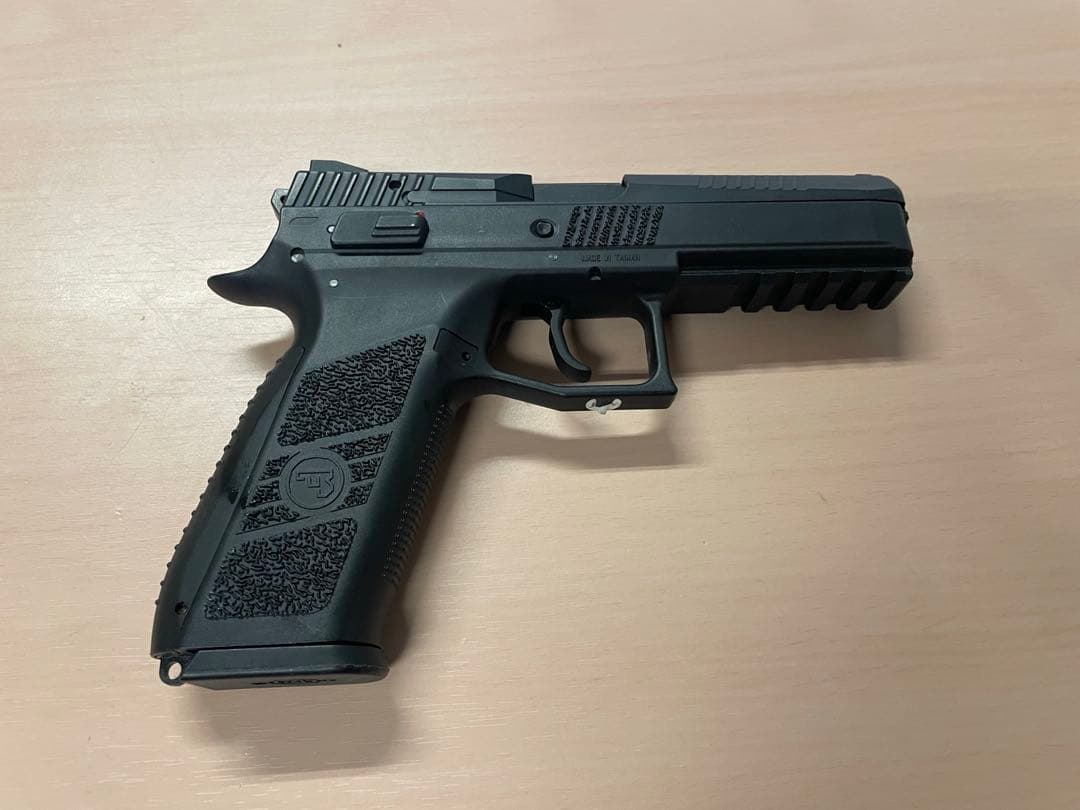 carbon8 カーボネイト　cz p09