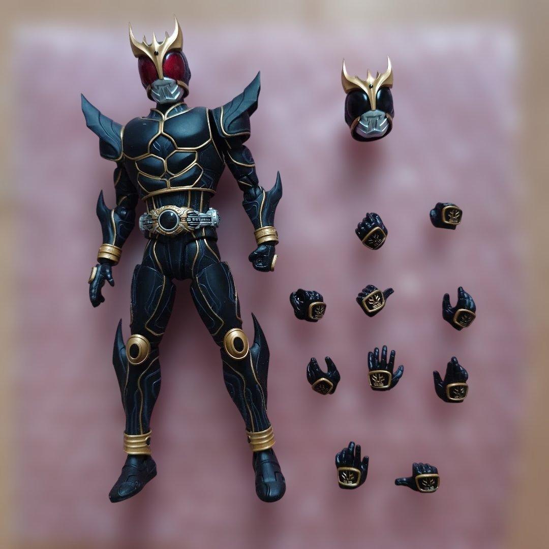 S.H Figuarts 真骨頂製法　仮面ライダークウガ　アルティメットフォーム