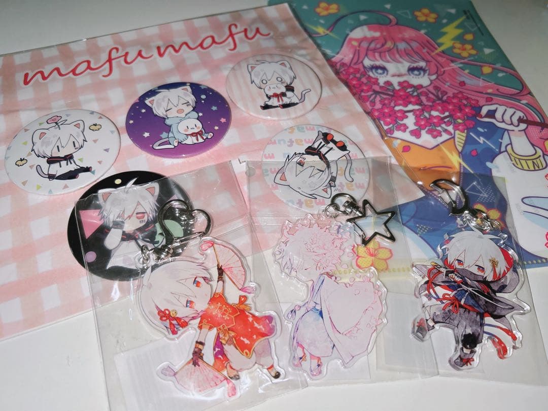 まふまふ 中国限定 アクリルキーホルダー 缶バッジ