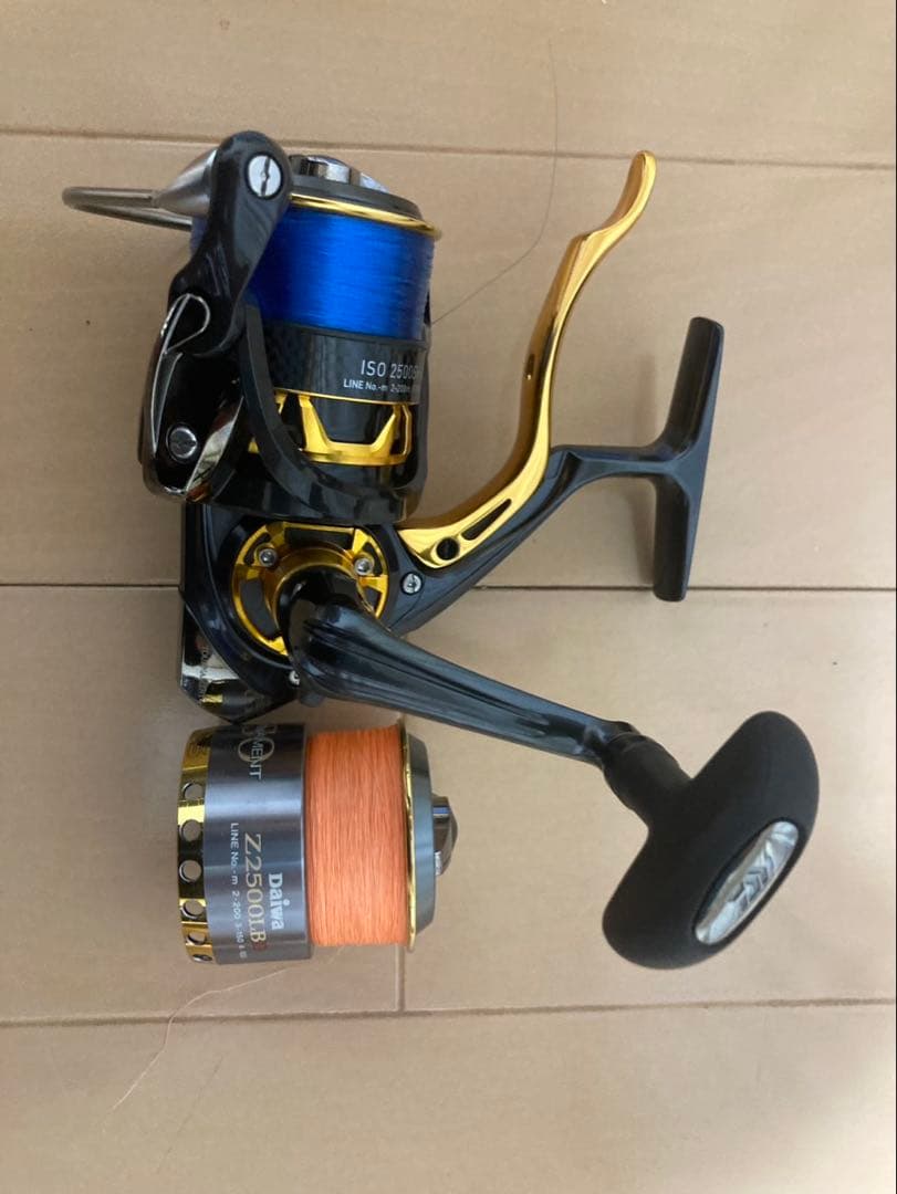 DAIWA ダイワ15 トーナメント ISO 2500SH-LBD