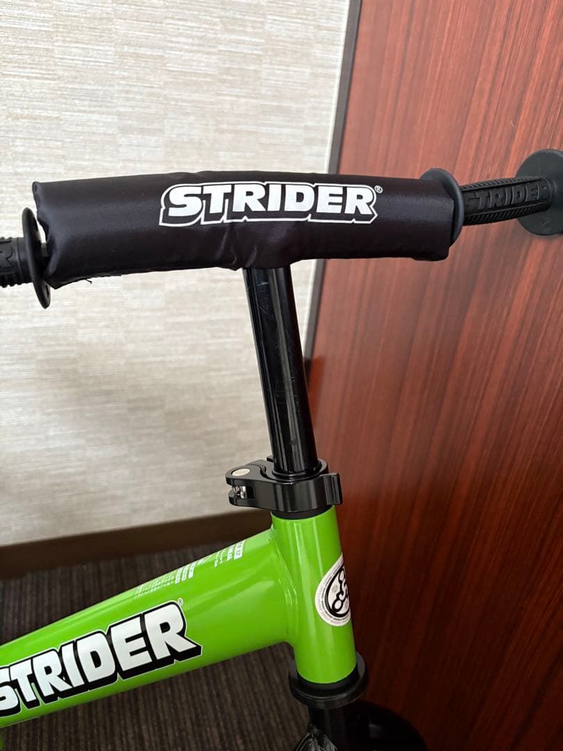 送料込み　ストライダー　スポーツ　12 グリーン　ストライダージャパン　正規