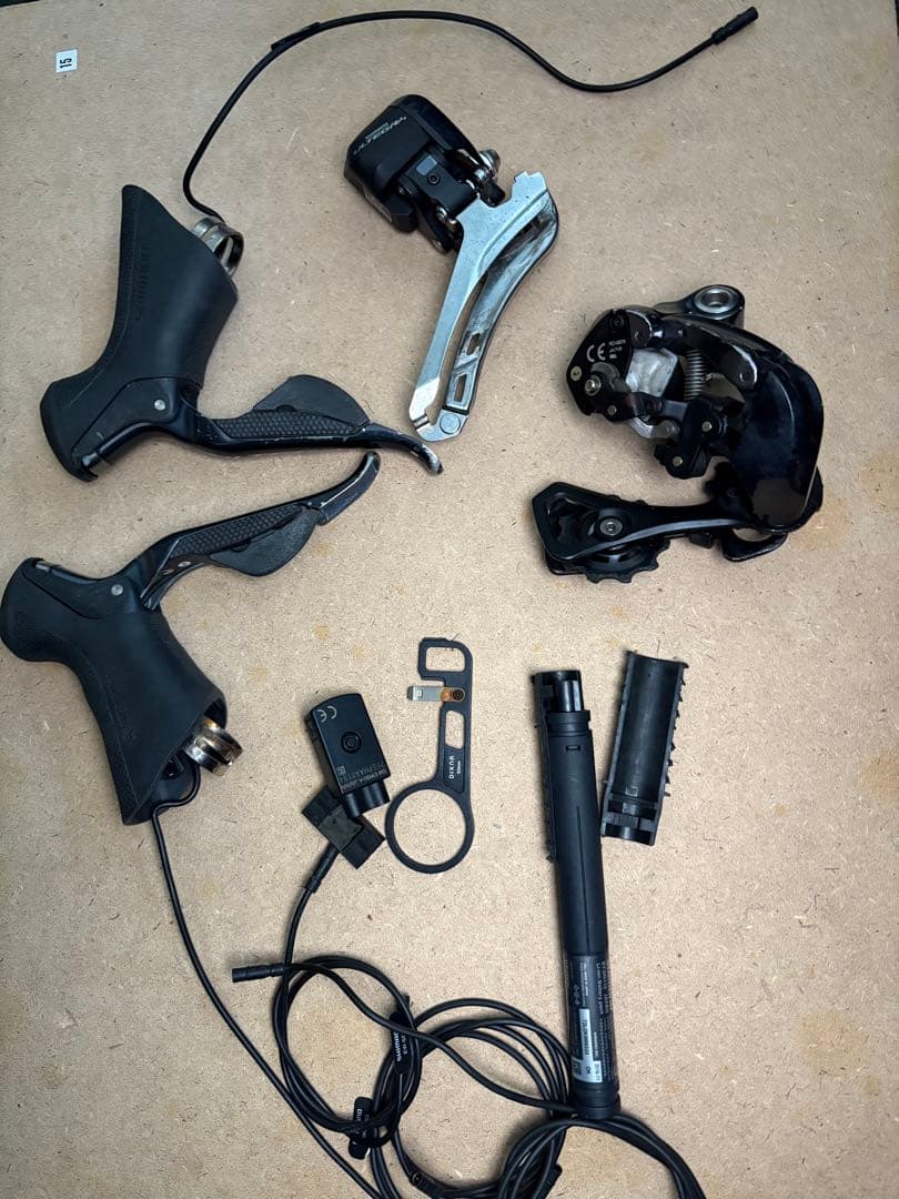 SHIMANO アルテグラ DI2 R6800系 リムモデル