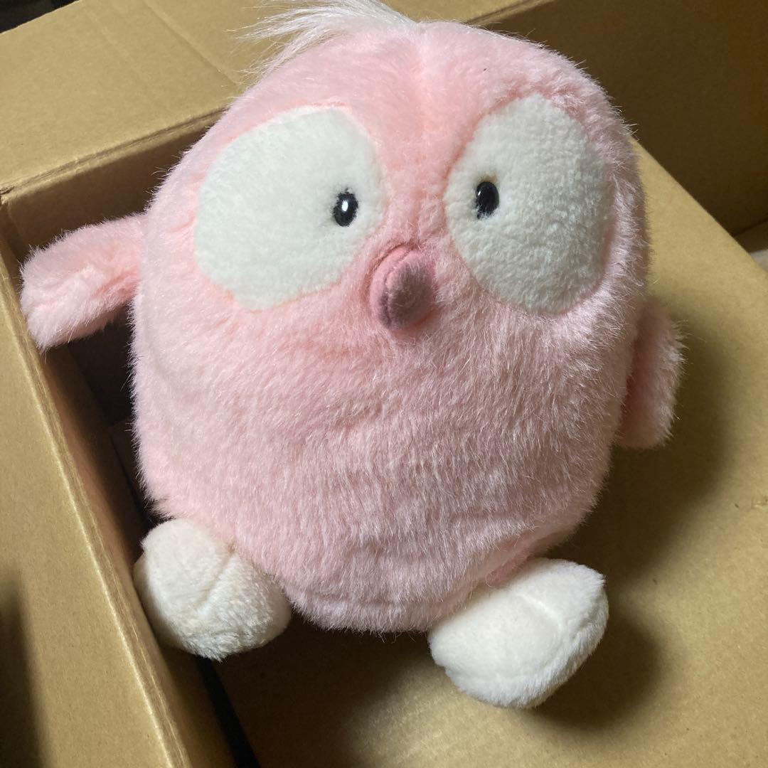 ピンクのフクロウ　ぬいぐるみ