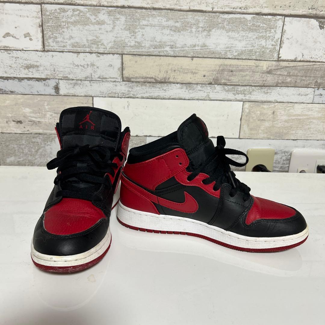 Nike Air Jordan 1 Mid 赤黒