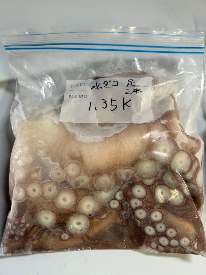 ご予約様分‼️朝獲れ新鮮水ダコ‼️脚2本‼️×4‼️冷凍