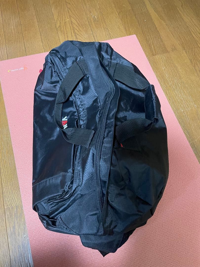 VANS ボストンバッグ 黒 フロントポケット付き