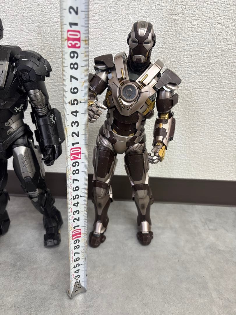 【Hot Toys】アイアンマン＆ウォーマシン 2体セット 約30cm