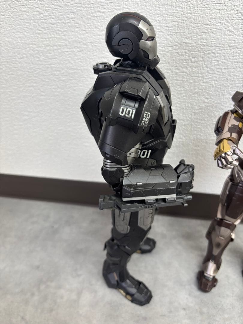【Hot Toys】アイアンマン＆ウォーマシン 2体セット 約30cm